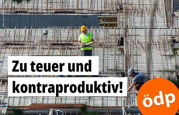 Arbeiter bei Brückenbauarbeiten