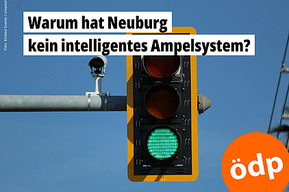 Eine Ampel zeigt grünes Licht